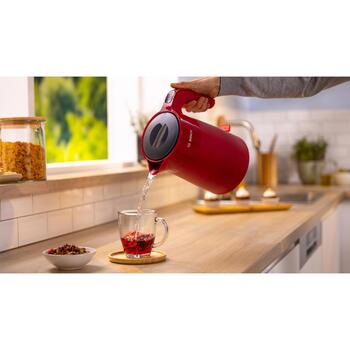 Bosch Электрический чайник MyMoment TWK2M164, 2400 Вт, 1.7 л, красный, пластик, 360° поворотная база (TWK2M164)