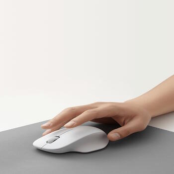 Беспроводная мышь 2.4 GHz с оптическим сенсором до 1200 DPI Wireless Mouse Comfort Edition 111.2×74.5×40.6 mm ~62 g нано-приёмник 2.4 GHz BHR9354GL Белый Xiaomi (BHR9354GL)