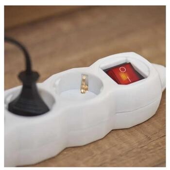 Emos Удлинитель P1322, 2м, 3x2P+PE, выключатель, белый, PVC, 3680W, защита от детей, H05VV-F3G 1mm2 (P1322)