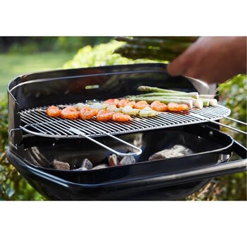 Barbecook Loewy 55 kokogļu grils āra ēdienu gatavošanai 55x33cm QuickStart QuickStop 59.8x35.4x101cm BC-CHA-1009 melns (BC-CHA-1009)
