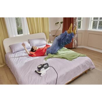 Karcher Пылесос для матрасов VCH 4 UVClean 1.198-412.0, 220-240V, 50-60Hz, 80dB, 500W, 5m, 400ml, UV-C свет, вибрационный валик (1.198-412.0)