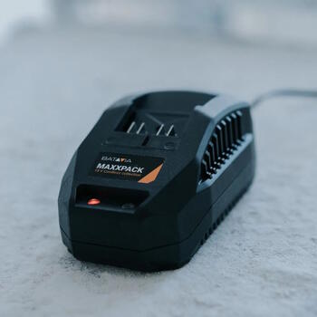 Lādētājs akumulatoriem ar 18 V spriegumu un 2.4 A uzlādes strāvu Charger 7063688 Batavia (7063688)