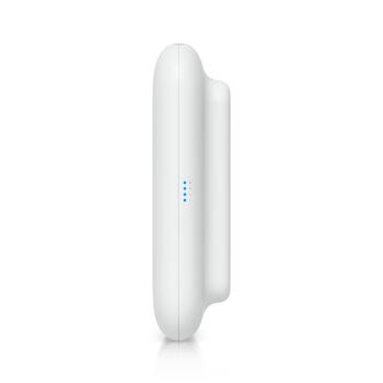 Wi Fi 7 āra piekļuves punkts 802.11be ar 4 telpiskās plūsmas integrētu virziena super antenu IPX6 laikapstākļu izturību PoE+ 2.5 GbE pieslēgumu un sienas staba montāžu U7 Outdoor Balts Ubiquiti (U7-OUTDOOR)