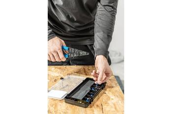 Hogert HT1P231, krimpēšanas knaibles ar izolācijas noņēmēju, 86 gab., 0,5-6 mm², 22-10 AWG, tērauds, plastmasas kaste (HT1P231)