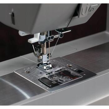 Singer Šujmašīna HD6605C, 100 dūrieni, 6 automātiskie pogas caurumi, LCD displejs, regulējams dūriena garums un platums (HD6605C)