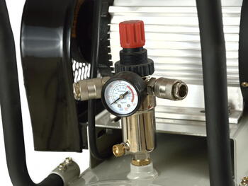 100L Eļļas gaisa kompresors V-Twin, 9 bar, 390 L/min, G80309 GEKO (G80309)