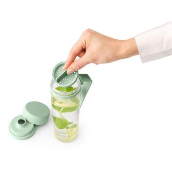 BRABANTIA Make & Take ūdens pudele ar sietiņu, jade green (202445)