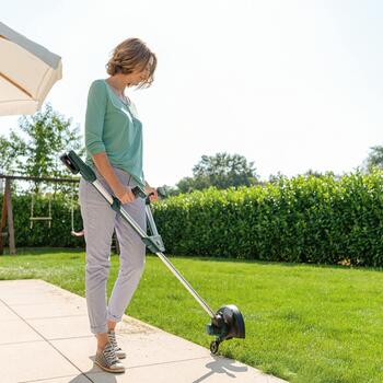Триммер аккумуляторный 18В, UniversalGrassCut 18V-260, 2x2Ач, 260мм, 06008C1D05 BOSCH (06008C1D05)