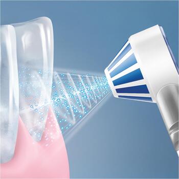 Oral-B ирригатор для полости рта AquaCare 6 Pro-Expert MDH20.026.2, 145мл, 3 скорости, 3 насадки, технология Oxyjet, беспроводной (MDH20.026.2)