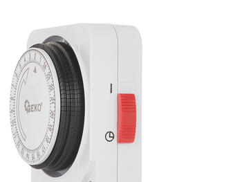 Geko Analogais taimeris G03345, 230V ~50Hz, 16A (3680W), 24-stundas, 15 min, muciņa E, indikators (G03345)