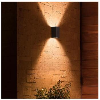 Philips Hue уличный настенный светильник Resonate 8718696174388, 8Вт, IP44, 1180лм, 2000-6500K, LED, черный, Bluetooth, Zigbee (8718696174388)