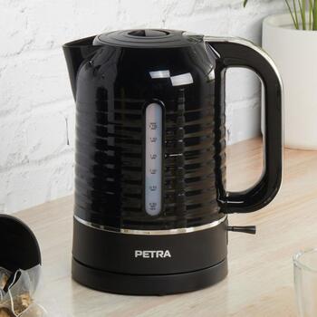 Petra Чайник PT5572BLKVDE, 3000 W, 1.7 л, 360° поворот, индикатор уровня воды, фильтры защиты от накипи (PT5572BLKVDE)