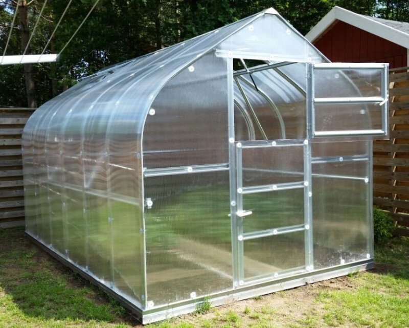 Siltumnīca KLASIKA STANDART 15 - 2,5x6m ar pamatiem- 6mm polikarbonāta 4779037490288 (4779037490288)