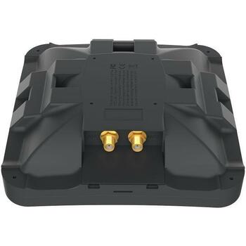 Mikrotik Антенна MTAO-LTE-5D-SQ 5 дБи, 2.7 ГГц, 129 x 129 x 34 мм, 0.25 кг (MTAO-LTE-5D-SQ)