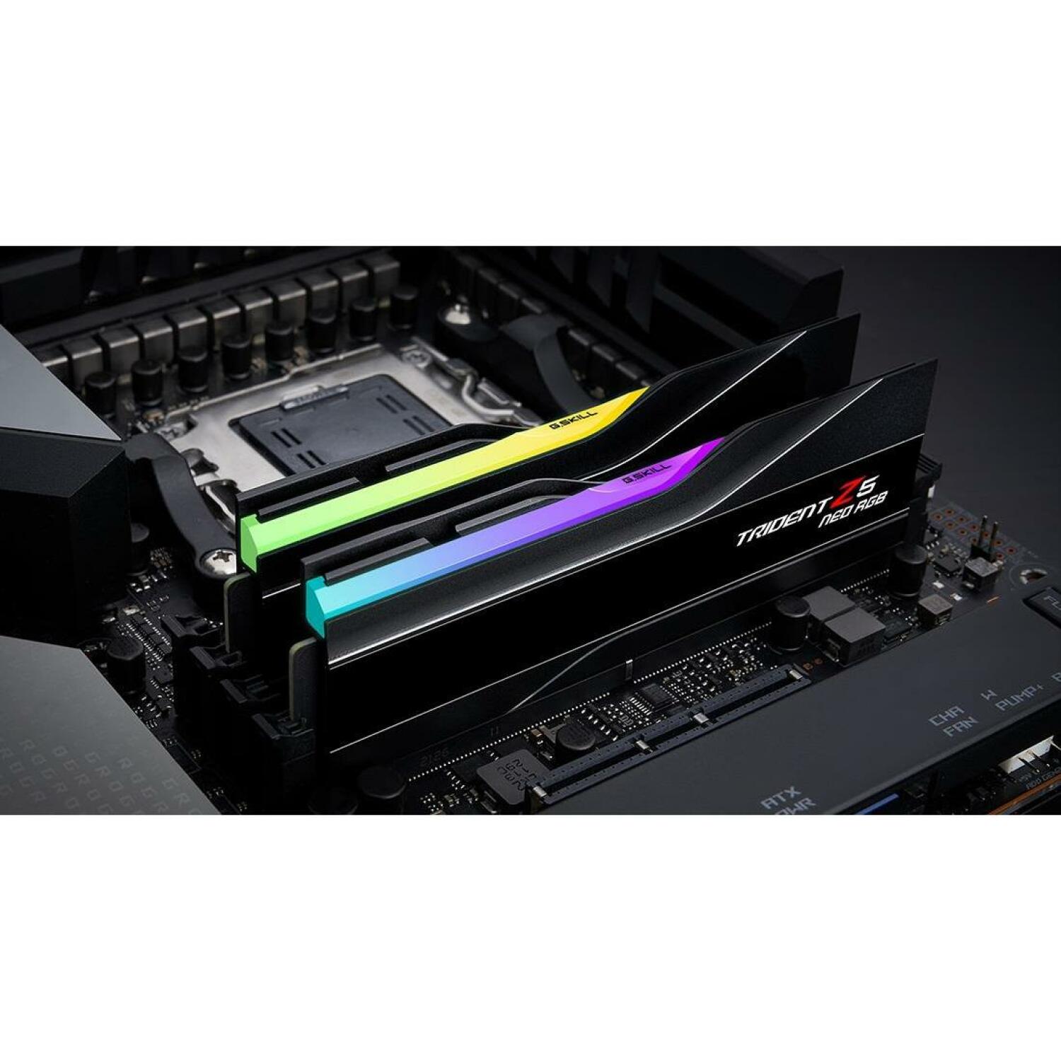 G.Skill память DIMM F5-6000J3038F16GX2-TZ5NR 32 ГБ, DDR5, 6000 МГц, 288-pin, CAS 30, двухканальная, многоцветная подсветка (F5-6000J3038F16GX2-TZ5NR)