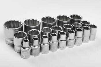 Muciņu komplekts 1/2″, HOGERT HT4R085, 21 gab. CrV tērauds, satīna hromēts, 8-36 mm (HT4R085)