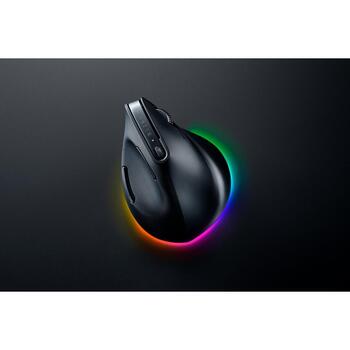 Razer ergonomiska bezvadu pele Pro Click V2 Vertical RZ01-05250100-R3G1, 30000 dpi, 8 pogas, RGB apgaismojums, mehāniskais slēdzis (RZ01-05250100-R3G1)