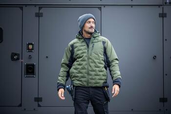 Hogert Jaka HT5K924-M, vīriešu, 240 g/m², 100% poliesteris, fiksēta kapuce, rāvējslēdzēja kabatas, atstarojoši elementi (HT5K924-M)