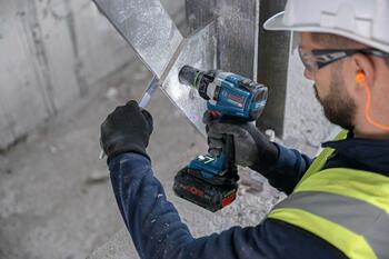 Akumulatora triecienskrūvgriezis/triecienatslēga GDS 18V-750 C PROFESSIONAL BOSCH 06019L9003 (06019L9003)
