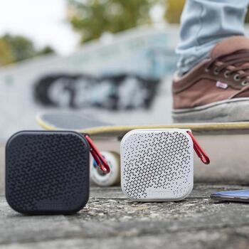 Hama Bluetooth колонка 00188225, 3,5W, IP67, 14ч работы от аккумулятора, USB-C, Bluetooth 5.3, AUX вход, микрофон (00188225)