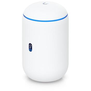 Ubiquiti Dream 7 маршрутизатор UDR7, 2,5 Гбит/с, три диапазона (2,4 ГГц / 5 ГГц / 6 ГГц), 4x2,5 Гбит/с RJ-45, MU-MIMO (UDR7)