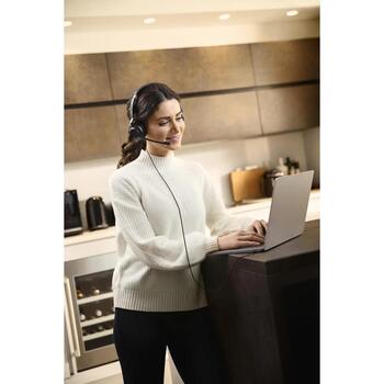 Jabra Evolve2 30 SE, Headset black, UC, USB-C and USB-A, Stereo (23189-989-779)