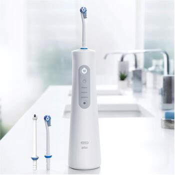 Oral-B ирригатор для полости рта AquaCare 6 Pro-Expert MDH20.026.2, 145мл, 3 скорости, 3 насадки, технология Oxyjet, беспроводной (MDH20.026.2)