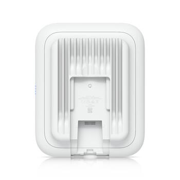 Wi Fi 7 āra piekļuves punkts 802.11be ar 4 telpiskās plūsmas integrētu virziena super antenu IPX6 laikapstākļu izturību PoE+ 2.5 GbE pieslēgumu un sienas staba montāžu U7 Outdoor Balts Ubiquiti (U7-OUTDOOR)