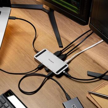 Targus USB4 Dual Video Mobile Dock DOCK429GL, 2xHDMI, 1xGbE, 140W EPR, 20Gbps, компактная док-станция (DOCK429GL)