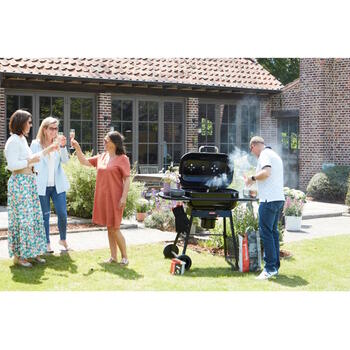 Barbecook Magnus Premium kokogļu grils āra ēdienu gatavošanai 67x43cm līdz 14 personām 85x64x110cm BC-CHA-1069 melns (BC-CHA-1069)