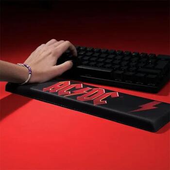Subsonic Peles paklājs SA5687-A1, melna, sarkana, plaukstas balsts tastatūrai, neslīdoša virsma (SA5687-A1)