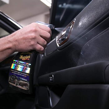Meguiar's G16216 Ultimate Interjera virsmas tītītājs un detailers ar aizsargfunkciju satin finish 473ml (G16216)
