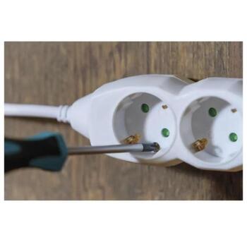 Emos Удлинитель P0622, 2м, 6x2P+PE, белый, ПВХ, 3680W, H05VV-F3G 1,0mm2, защита от детей (P0622)