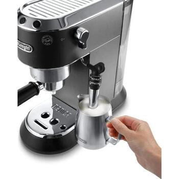 Delonghi Полуавтоматическая кофемашина EC685.BK, 15 бар, 1300 Вт, 1.1 л, паровой капучинатор, Thermoblock, сталь (EC685.BK)