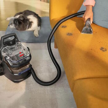 Компактный очиститель с функцией мойки 400W с легкой конструкцией SpotClean C9 Select черный серебристый X 3989N Bissell (3989N)