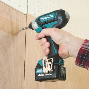 Аккумуляторный ударный шуруповерт 10,8В, TD110DZ Makita (TD110DZ)