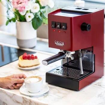 Gaggia кофемашина RI9481/16 Classic E24, 15 бар, 2,1 л, полуавтоматическая, встроенный капучинатор, промышленный серый (RI9481/16)