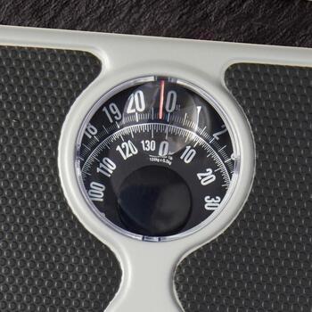 Salter Vannas istabas svars 484 SFEU12, 133kg, 25x25x5cm, palielināmā lēca, neslīdoša platforma (484 SFEU12)