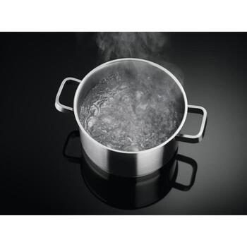 Electrolux EIV634 индукционная варочная панель, 60см, 590x520мм, 4 зоны, 3200Вт, PowerBoost, Hob2Hood, защита от детей, таймер (EIV634)