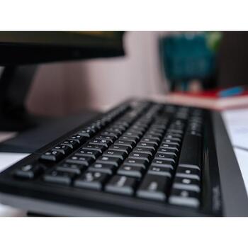 A4Tech FStyler комплект клавиатуры и мыши A4TKLA47478, 15м, 1xAA, 6 шт, 2000 dpi, USB, беспроводной, мембранный, серый (A4TKLA47478)
