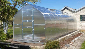 Siltumnīca KLASIKA STANDART 30 - 2,5 x 12m - 6mm polikarbonāta 4779037490561 KLASIKA GREENHOUSE (4779037490561)