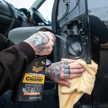 Meguiar's G180224 Ultimate Автошампунь с воском 2-в-1 710мл (G180224)