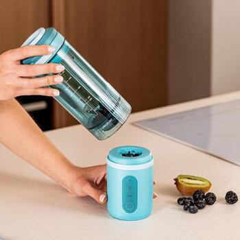 Cecotec Blender Power Titanium Shake2Go A01_EU01_123301, 180 Вт, 11.1 В, 0.6 Л, без BPA, 3 программы, аккумулятор (A01_EU01_123301)