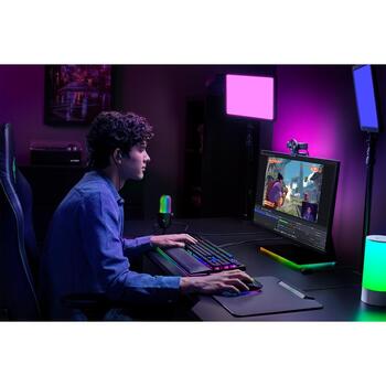 Razer веб-камера Kiyo V2 RZ19-05370100-R3M1, 8.3MP, 4K 30FPS, 1080p 60FPS, USB-C 3.2 Gen1, встроенный микрофон, HDR, шторка, 93° (RZ19-05370100-R3M1)