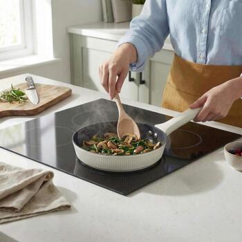 Russell Hobbs Cepšanas panna RH03860C, 20cm, alumīnijs, mīksts rokturis, nepiedegošs pārklājums, saderīga ar indukciju (RH03860C)