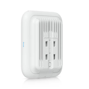 Wi Fi 7 āra piekļuves punkts 802.11be ar 4 telpiskās plūsmas integrētu virziena super antenu IPX6 laikapstākļu izturību PoE+ 2.5 GbE pieslēgumu un sienas staba montāžu U7 Outdoor Balts Ubiquiti (U7-OUTDOOR)