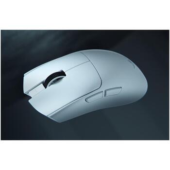 Razer spēļu pele Viper V4 Pro Esports RZ01-05630200-R3G1, 50000 dpi, USB-C, 6 pogas, 8000 Hz, 930 ips, 90 G, 100 milj. klikšķu (RZ01-05630200-R3G1)