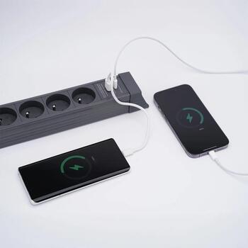 Hawk Pagarinātājs HWPS501GY, 1,5m, 5, 2xUSB, 20W, 545J, 16A, E/F, slēdzis, zemējums (HWPS501GY)