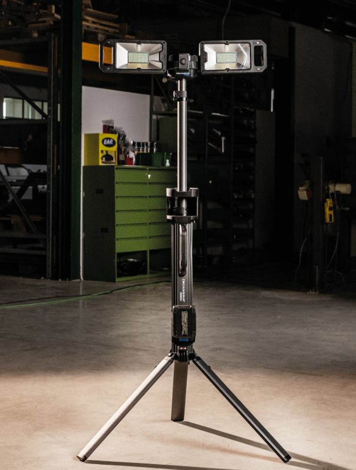 Scangrip Akumulatora lampa TOWER 8 CONNECT 03.6107C, 8000 lm, 5.2 kg, 360° rotējoši prožektori (03.6107C)