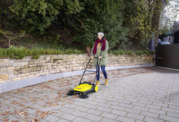 Karcher Подметальная машина S 4 Twin 2in1, 1.766-365.0, 680мм, 20л, 2400м²/ч, 2x боковые щетки, 2x для влажных (1.766-365.0)